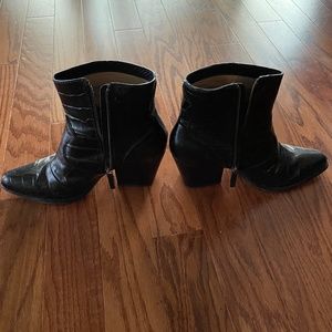 Johnston & Murphy Women's Black Leather Booties - Size 9